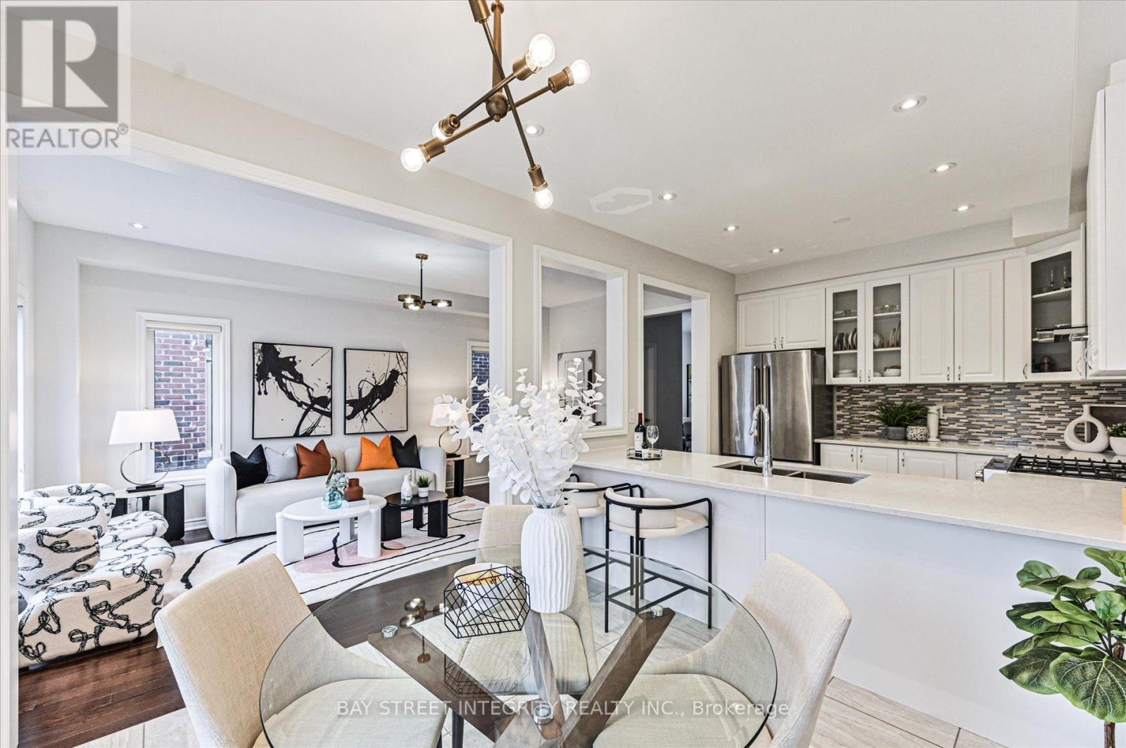 45 Portage Avenue, Richmond Hill, Ontario L4E 2Z5 - Photo 20 - N12913956