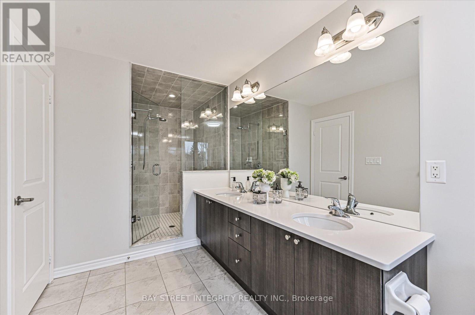 45 Portage Avenue, Richmond Hill, Ontario L4E 2Z5 - Photo 29 - N12913956