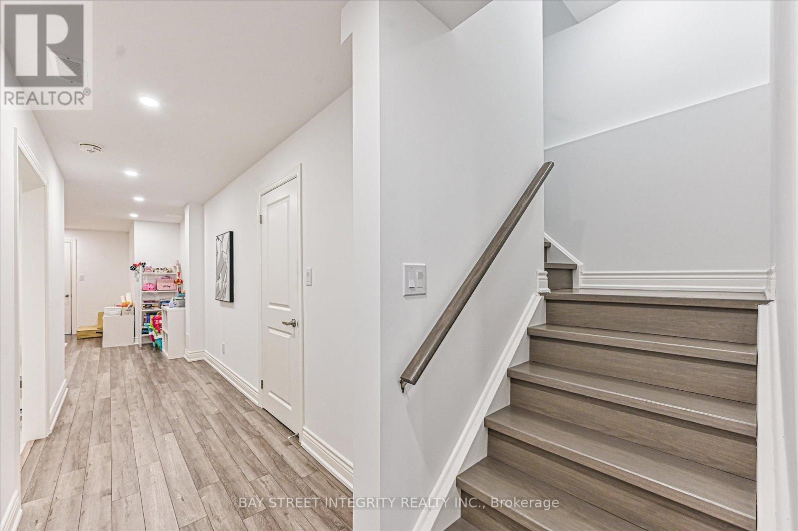 45 Portage Avenue, Richmond Hill, Ontario L4E 2Z5 - Photo 38 - N12913956