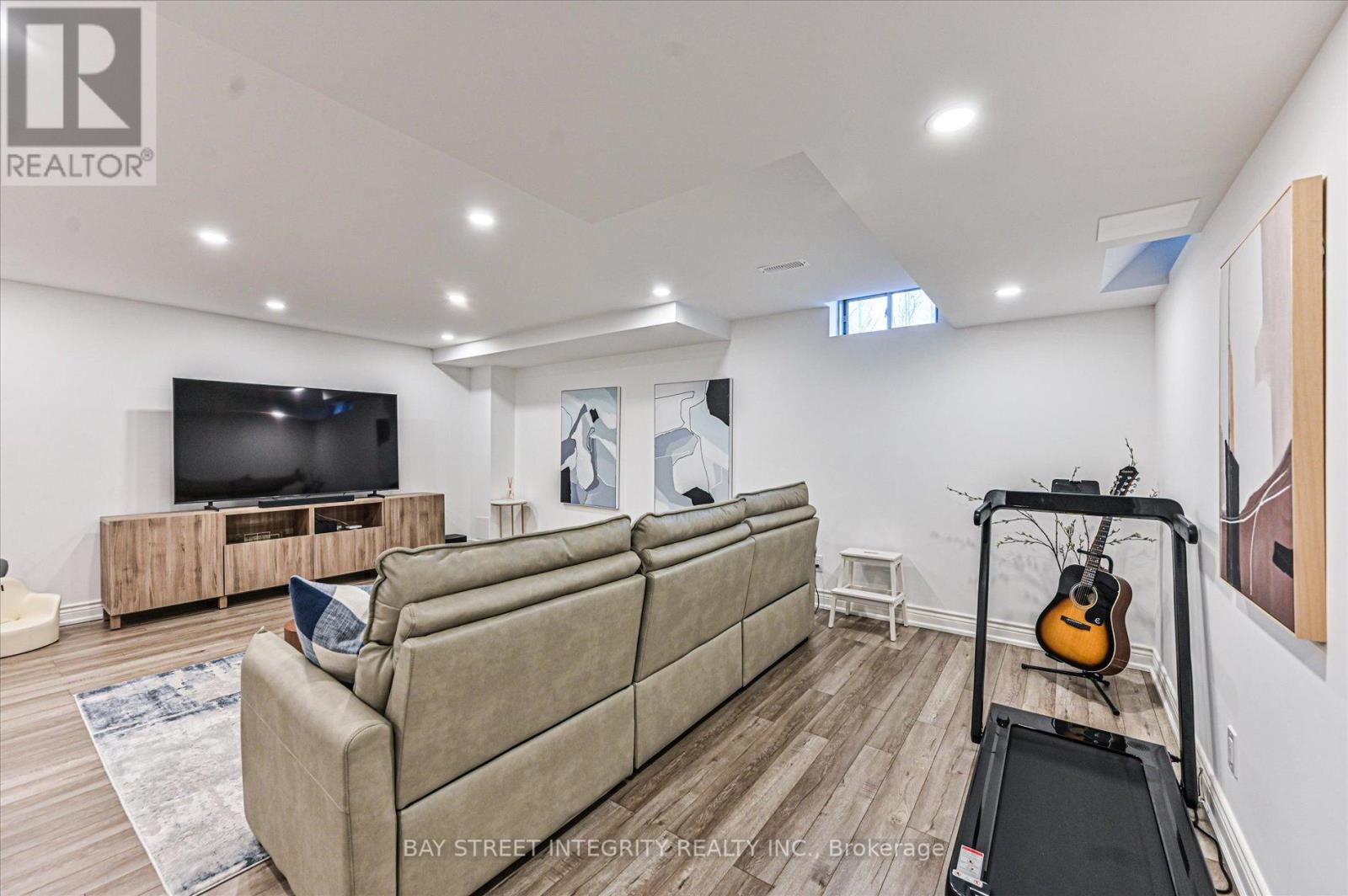 45 Portage Avenue, Richmond Hill, Ontario L4E 2Z5 - Photo 42 - N12913956