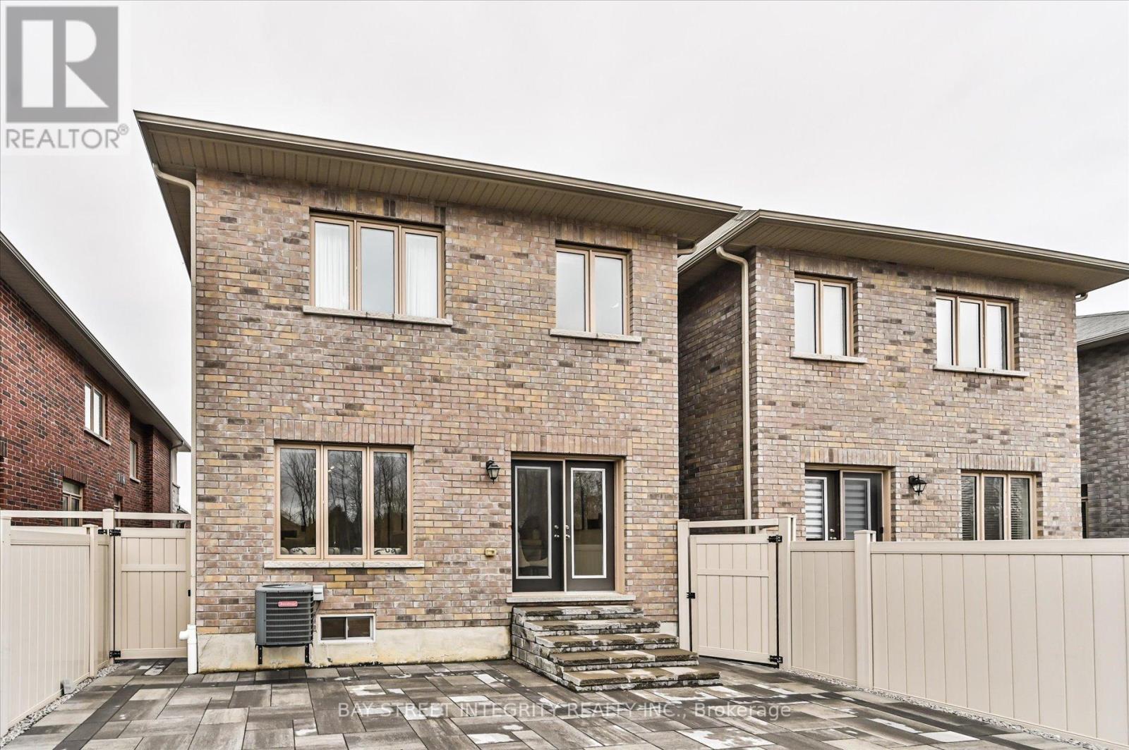 45 Portage Avenue, Richmond Hill, Ontario L4E 2Z5 - Photo 49 - N12913956