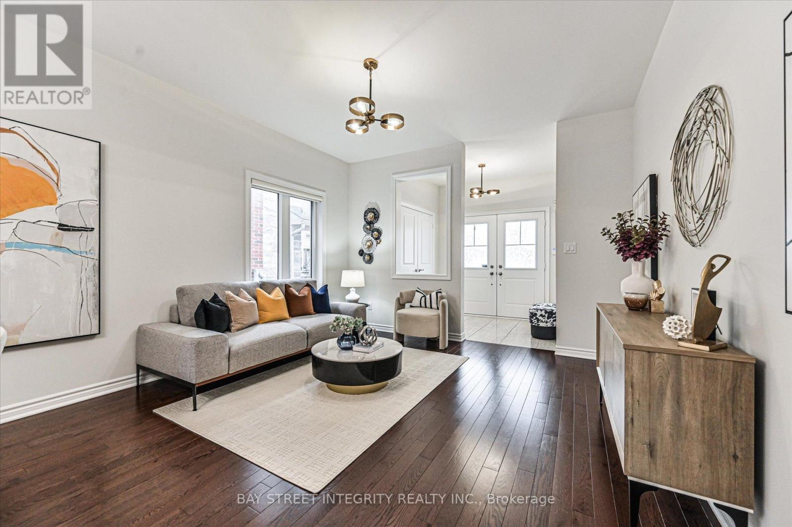 45 Portage Avenue, Richmond Hill, Ontario L4E 2Z5 - Photo 6 - N12913956