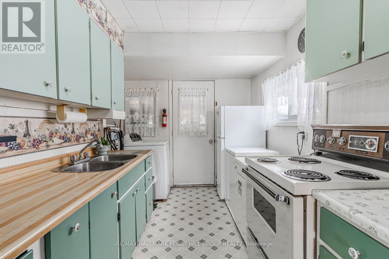 1237 15 Line N, Oro-Medonte, Ontario  L3V 8J1 - Photo 8 - S12913924