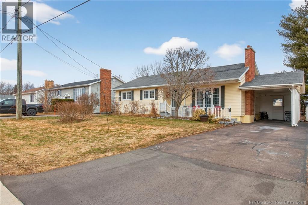10 Sherwood, Riverview, New Brunswick  E1B 3X7 - Photo 1 - NB135623