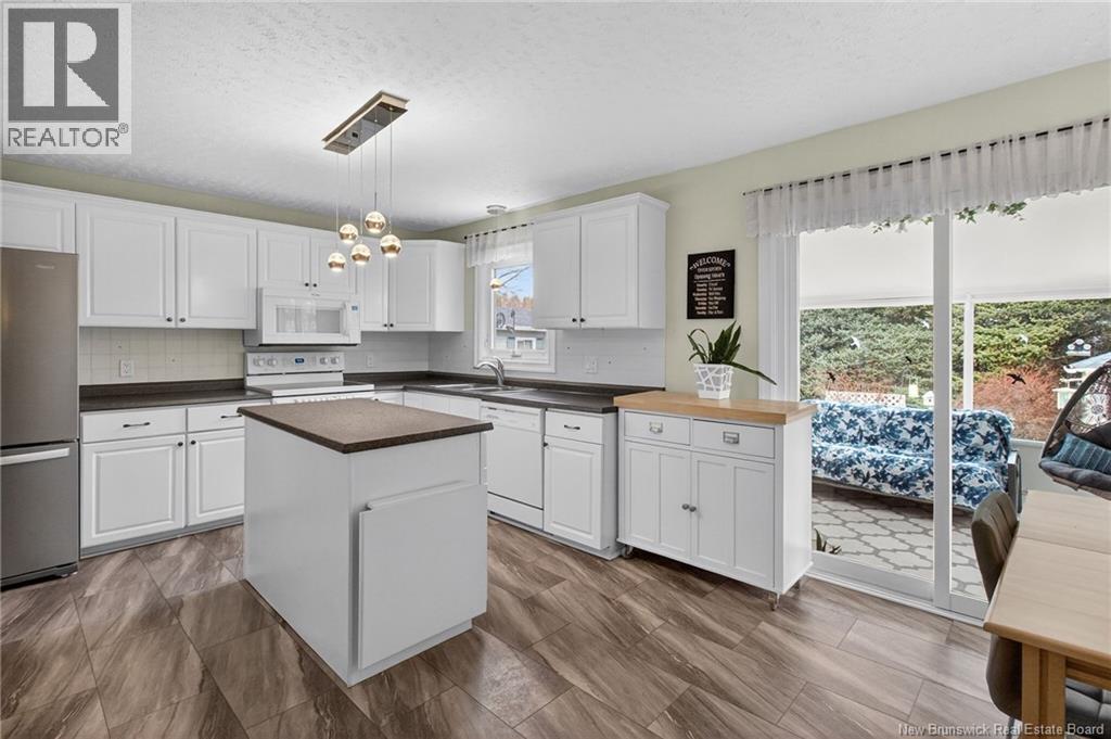 10 Sherwood, Riverview, New Brunswick  E1B 3X7 - Photo 17 - NB135623