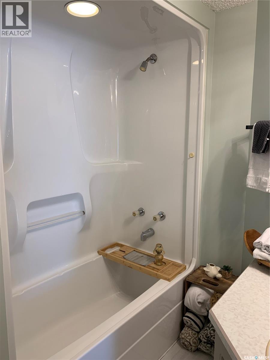 203 740 9th Street, Humboldt, Saskatchewan  S0K 2A0 - Photo 18 - SK031154