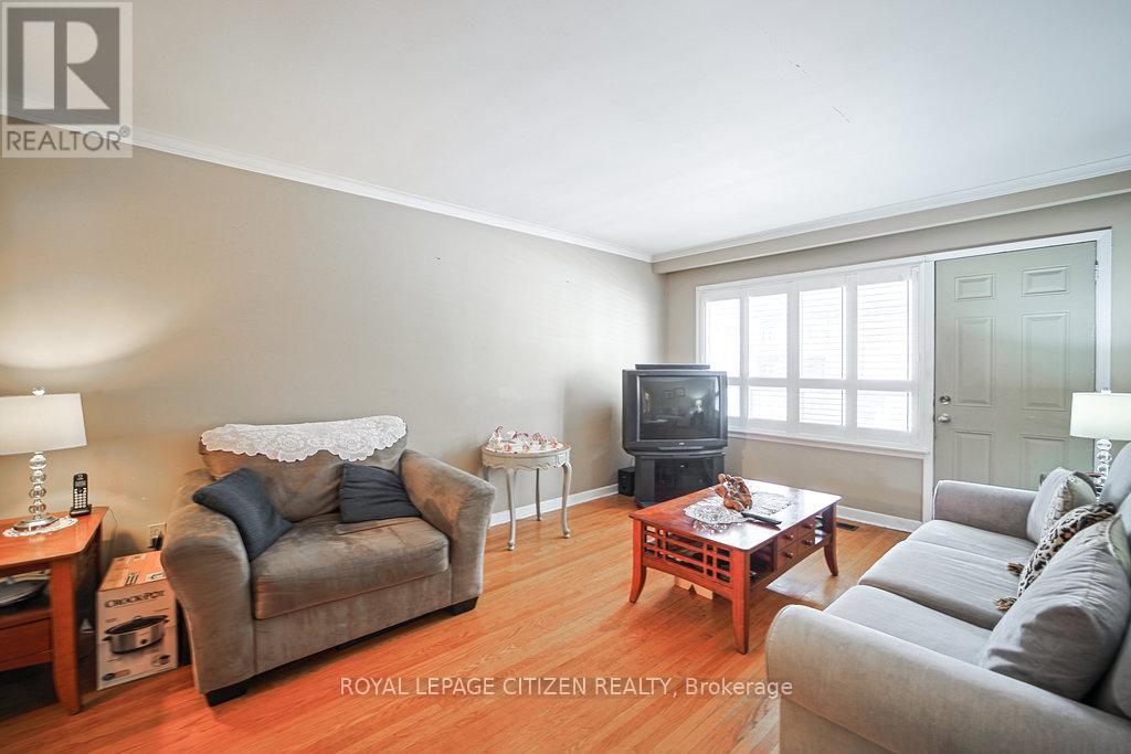 347 Harvie Avenue, Toronto, Ontario  M6E 4L6 - Photo 18 - W12913816