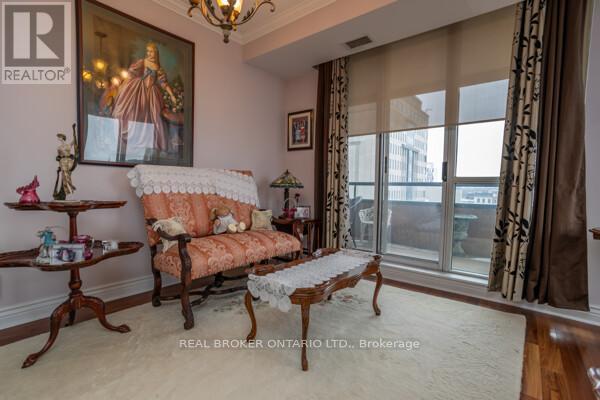 405 - 1 Belvedere Court, Brampton, Ontario  L6V 4M6 - Photo 12 - W12913858