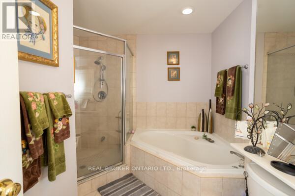 405 - 1 Belvedere Court, Brampton, Ontario  L6V 4M6 - Photo 15 - W12913858