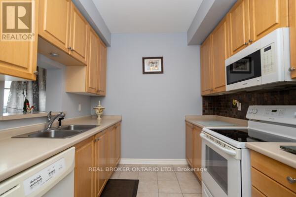 405 - 1 Belvedere Court, Brampton, Ontario  L6V 4M6 - Photo 20 - W12913858