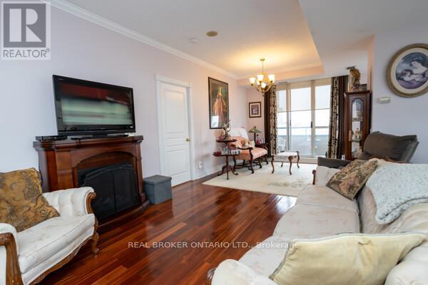 405 - 1 Belvedere Court, Brampton, Ontario  L6V 4M6 - Photo 6 - W12913858