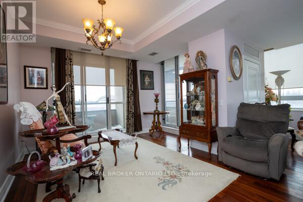 405 - 1 Belvedere Court, Brampton, Ontario  L6V 4M6 - Photo 8 - W12913858