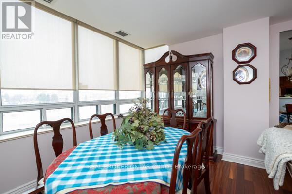 405 - 1 Belvedere Court, Brampton, Ontario  L6V 4M6 - Photo 9 - W12913858