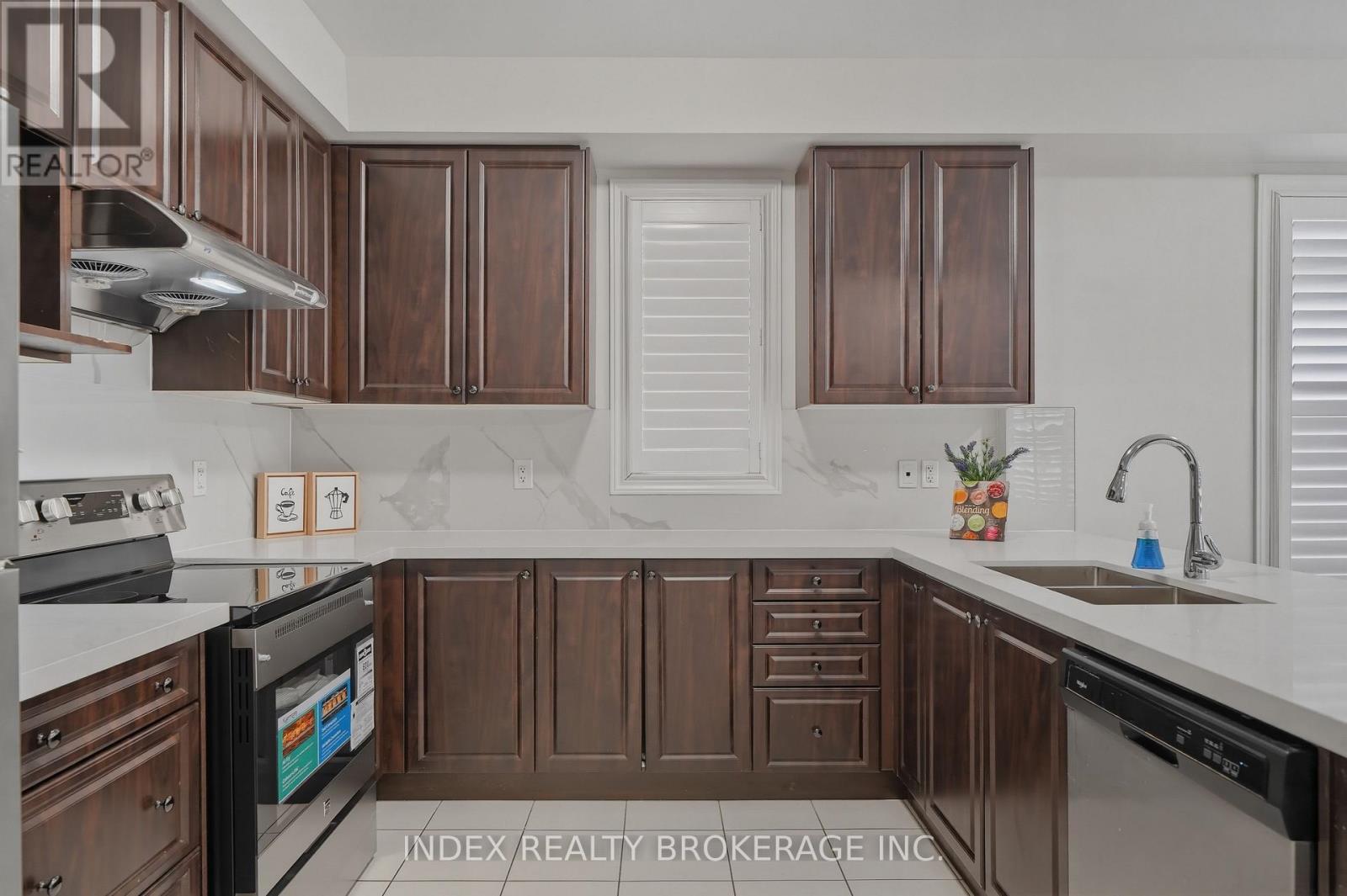 80 George Gray Drive, Brampton, Ontario  L6R 4A1 - Photo 15 - W12913860