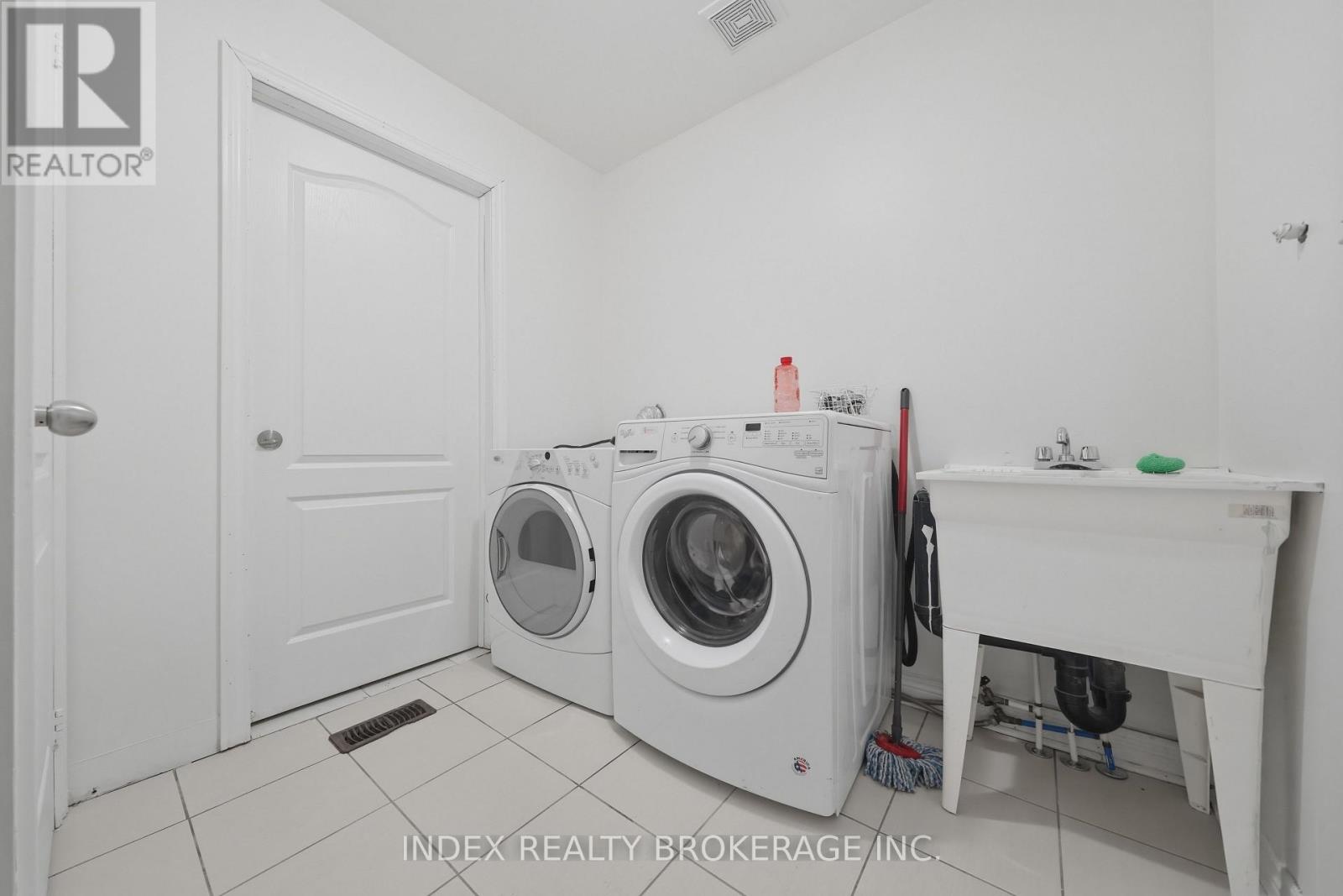 80 George Gray Drive, Brampton, Ontario  L6R 4A1 - Photo 17 - W12913860