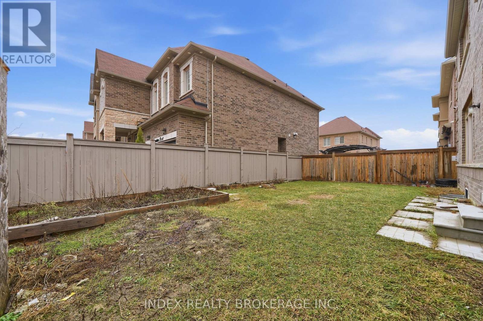 80 George Gray Drive, Brampton, Ontario  L6R 4A1 - Photo 46 - W12913860