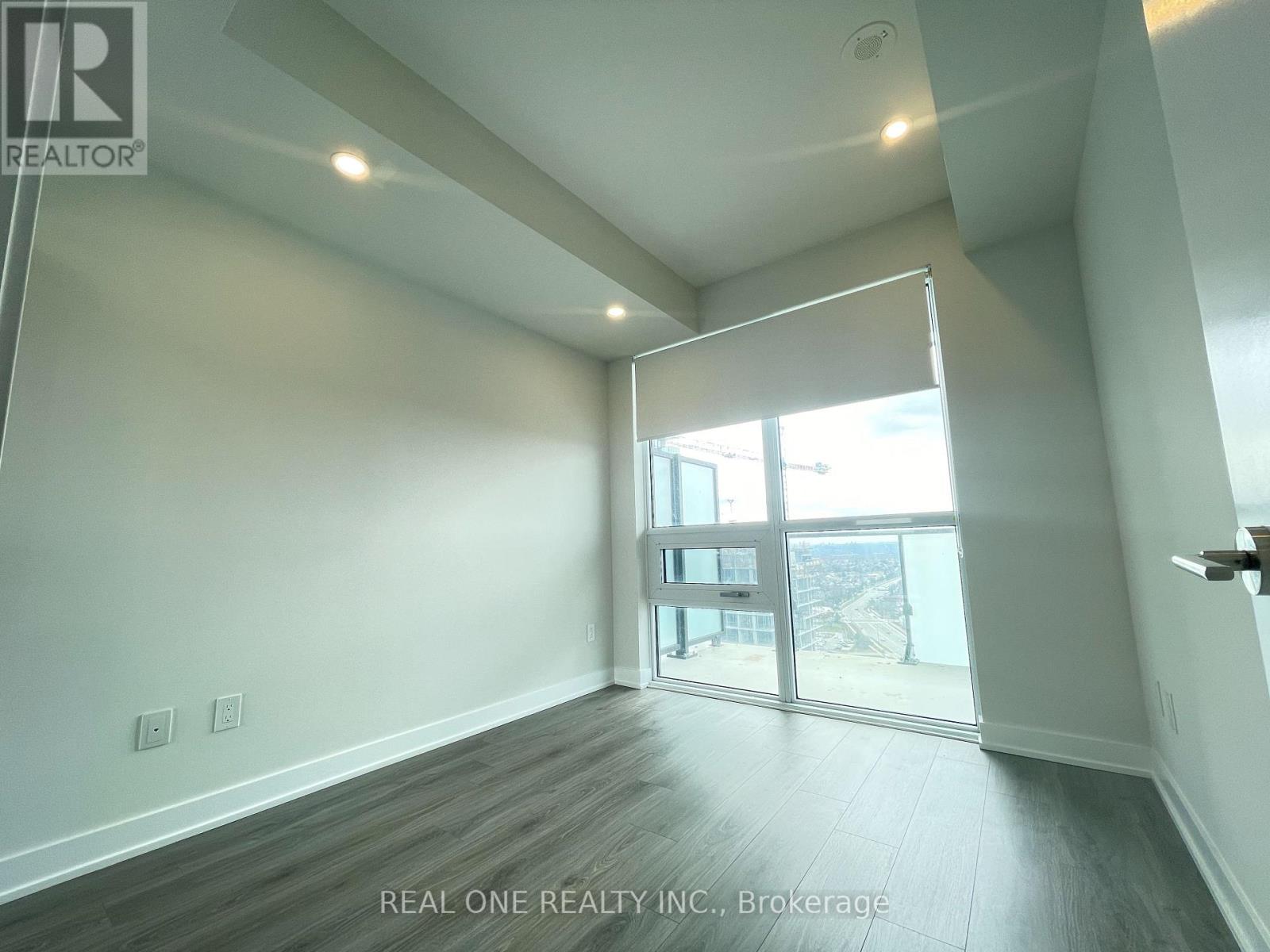 2208 - 430 Square One Drive, Mississauga, Ontario  L5B 0L6 - Photo 16 - W12913874