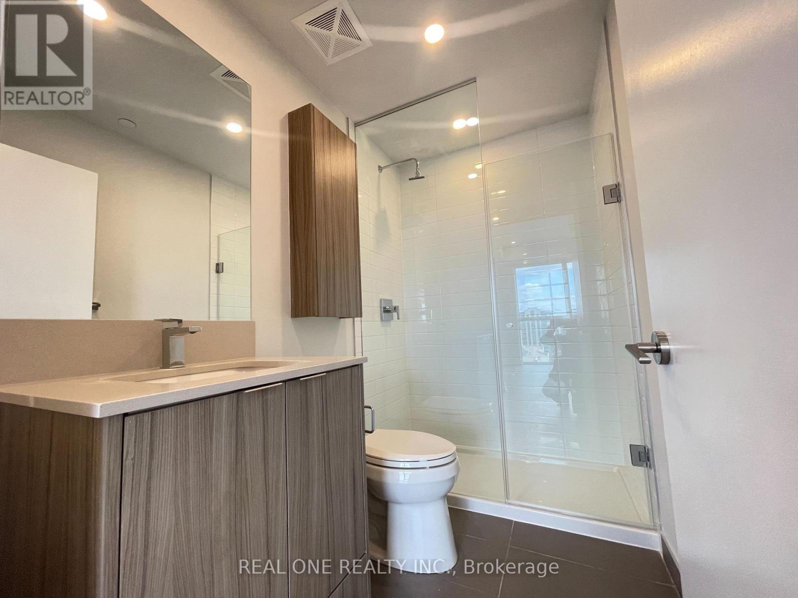 2208 - 430 Square One Drive, Mississauga, Ontario  L5B 0L6 - Photo 21 - W12913874