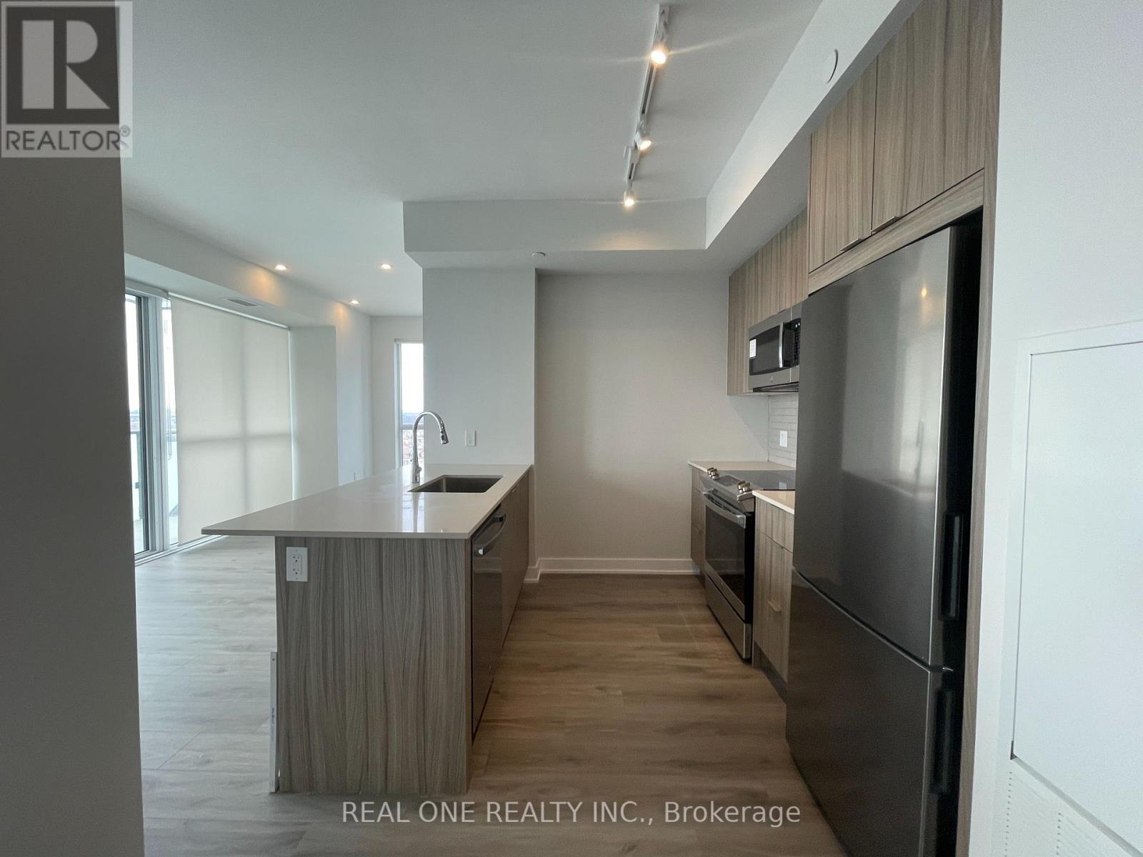 2208 - 430 Square One Drive, Mississauga, Ontario  L5B 0L6 - Photo 8 - W12913874