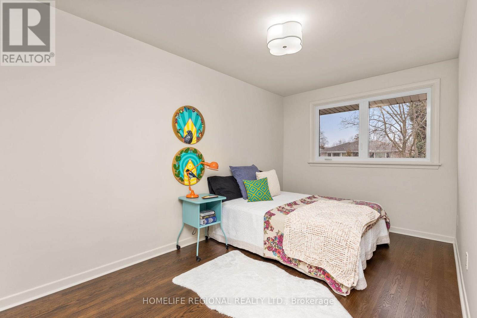 42 Manorhampton Drive, Toronto, Ontario  M9P 1E2 - Photo 18 - W12913894