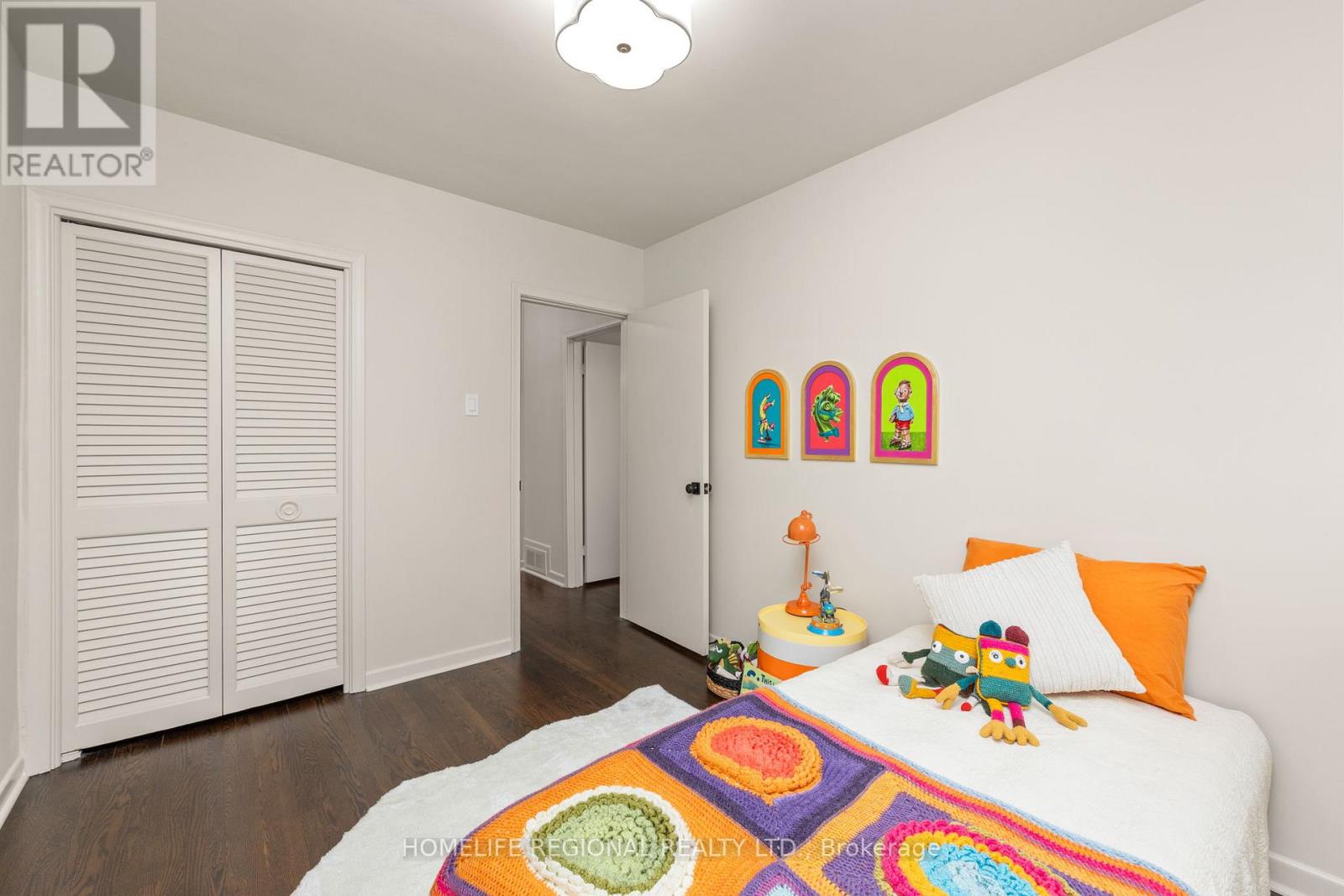 42 Manorhampton Drive, Toronto, Ontario  M9P 1E2 - Photo 20 - W12913894