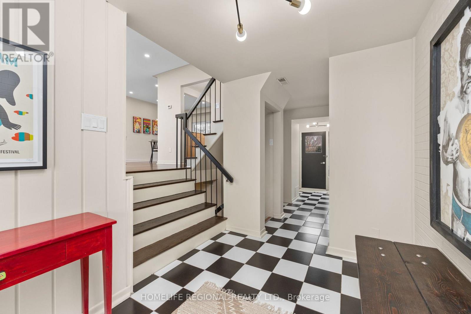 42 Manorhampton Drive, Toronto, Ontario  M9P 1E2 - Photo 21 - W12913894