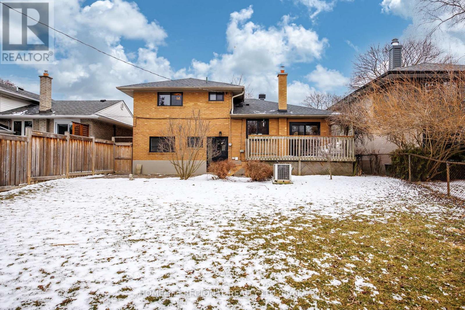 42 Manorhampton Drive, Toronto, Ontario  M9P 1E2 - Photo 29 - W12913894