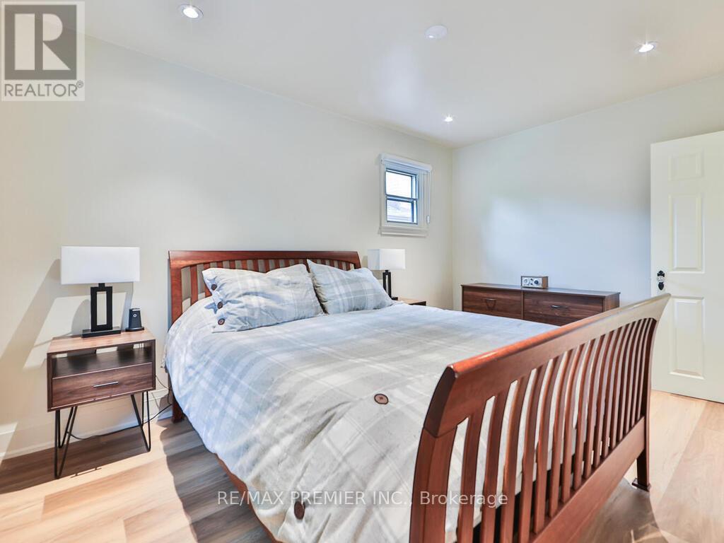 1223 Glencairn Avenue, Toronto, Ontario  M6B 2B6 - Photo 23 - W12913920