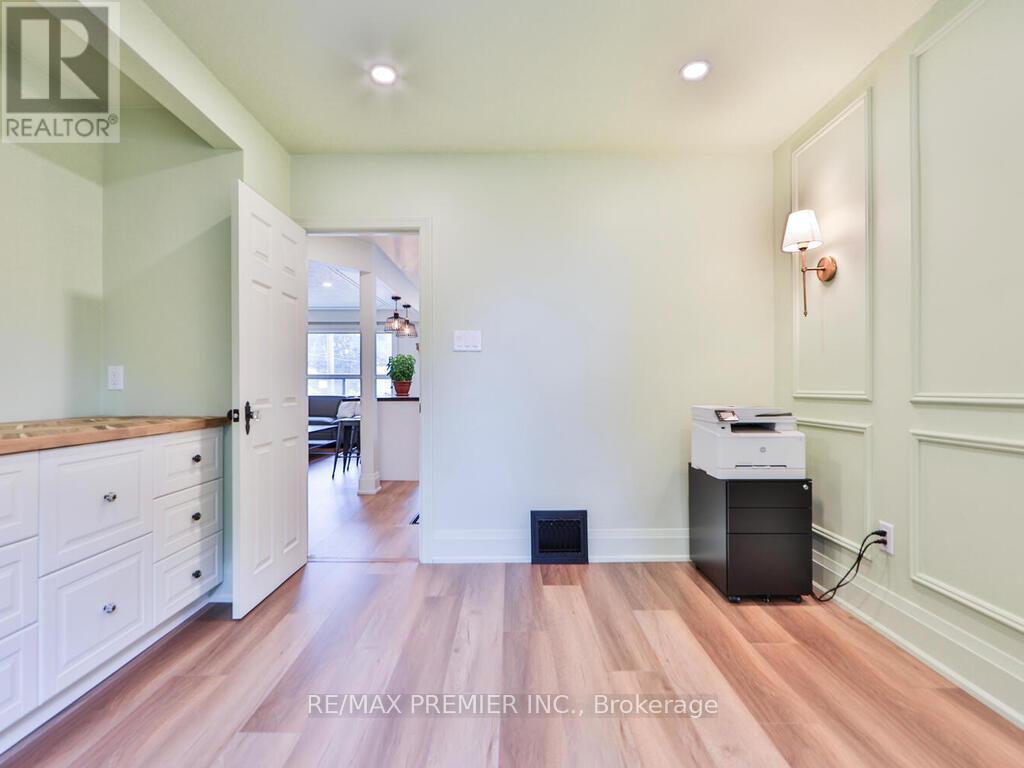 1223 Glencairn Avenue, Toronto, Ontario  M6B 2B6 - Photo 32 - W12913920