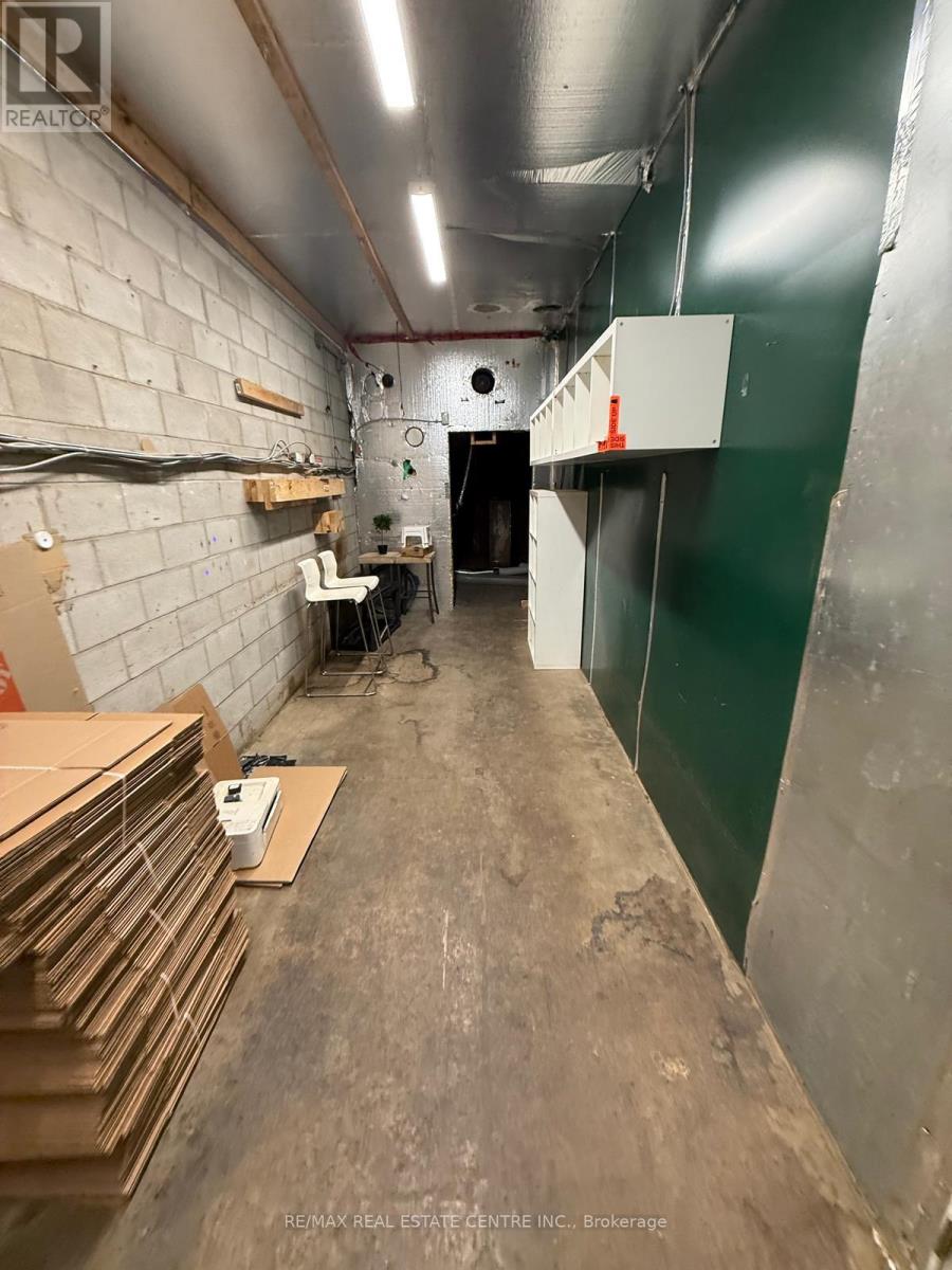 9 - 175 Advance Boulevard N, Brampton, Ontario  L6T 4J1 - Photo 4 - W12913944