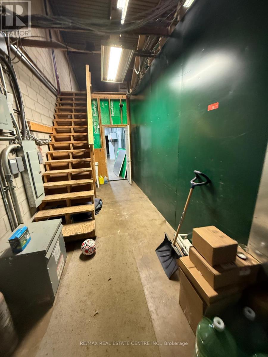 9 - 175 Advance Boulevard N, Brampton, Ontario  L6T 4J1 - Photo 6 - W12913944