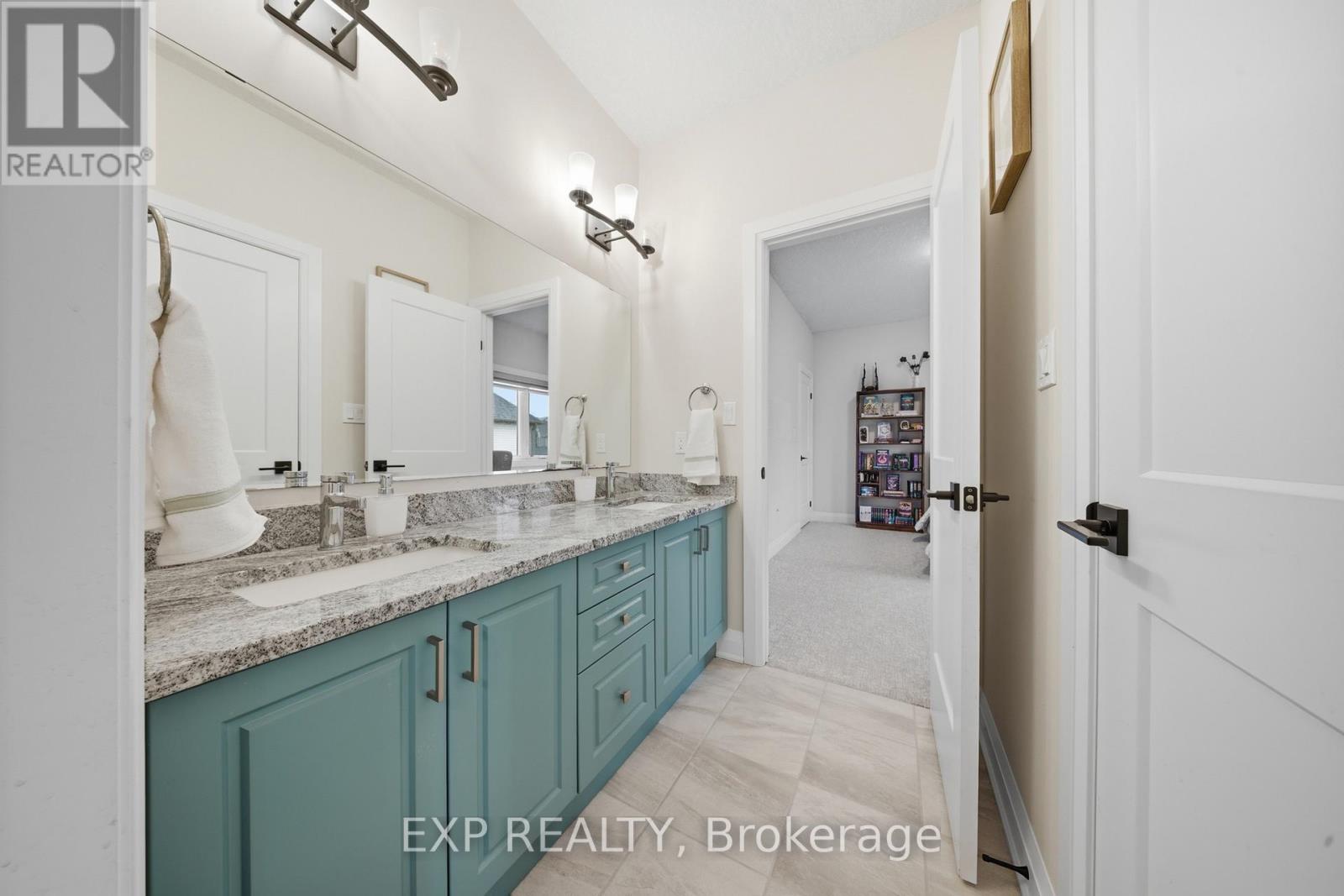 723 Wood Lily Street, Waterloo, Ontario  N2V 0E4 - Photo 26 - X12913812