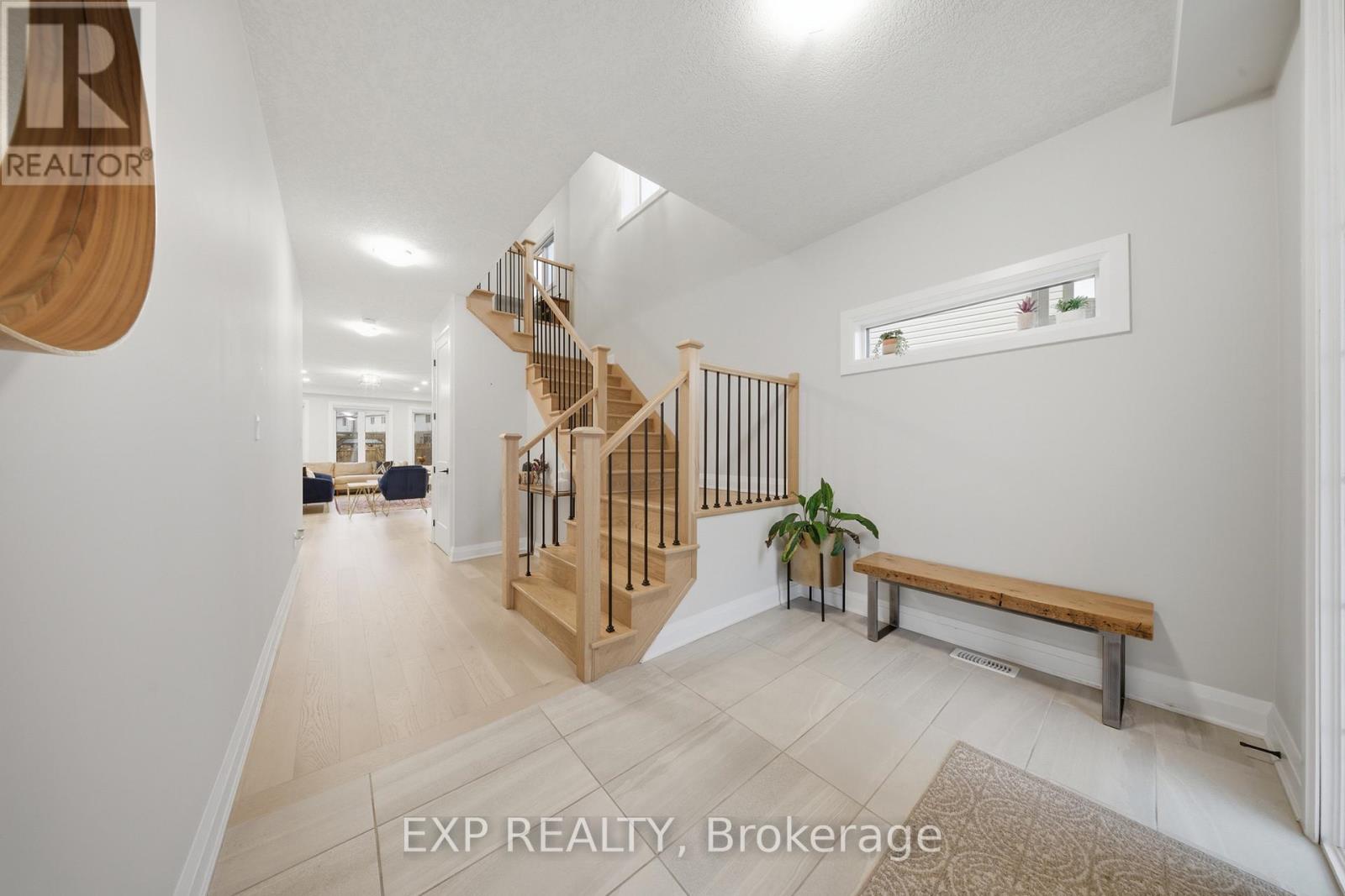 723 Wood Lily Street, Waterloo, Ontario  N2V 0E4 - Photo 7 - X12913812
