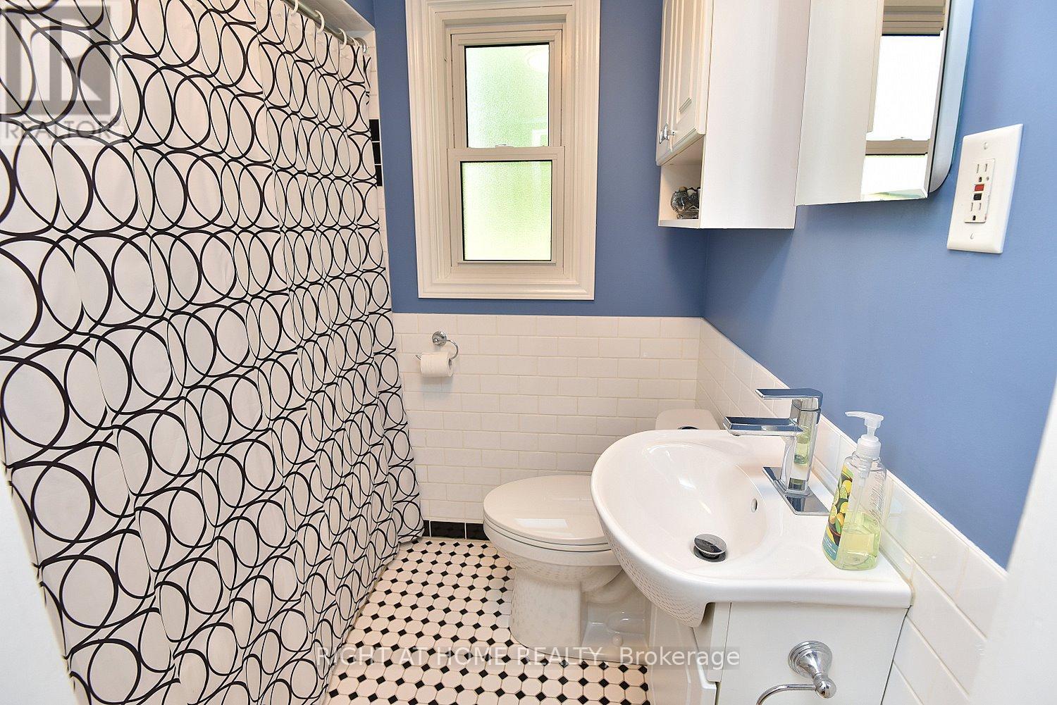 2030 Governors Road, Hamilton, Ontario  L0R 1J0 - Photo 20 - X12913842