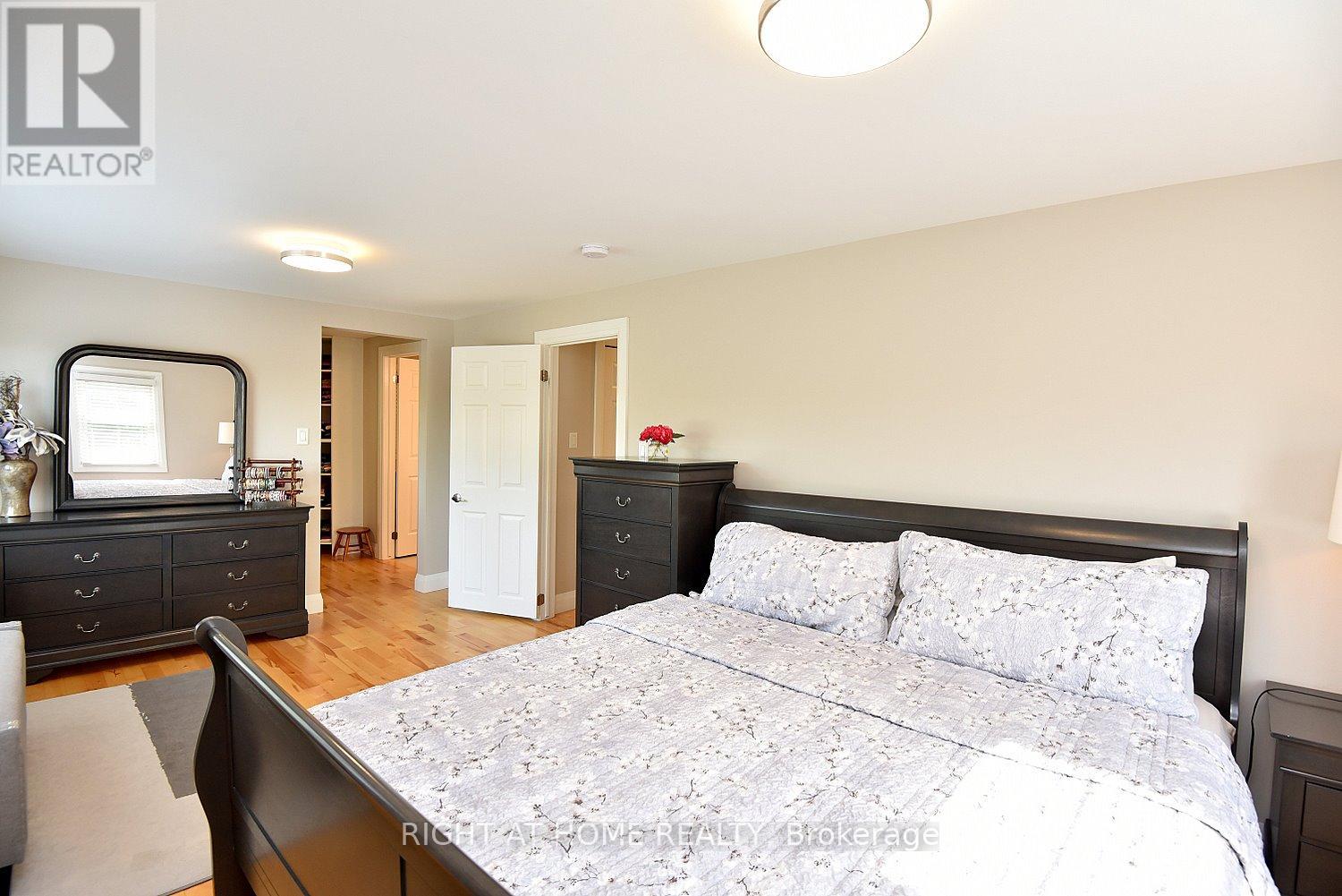 2030 Governors Road, Hamilton, Ontario  L0R 1J0 - Photo 21 - X12913842