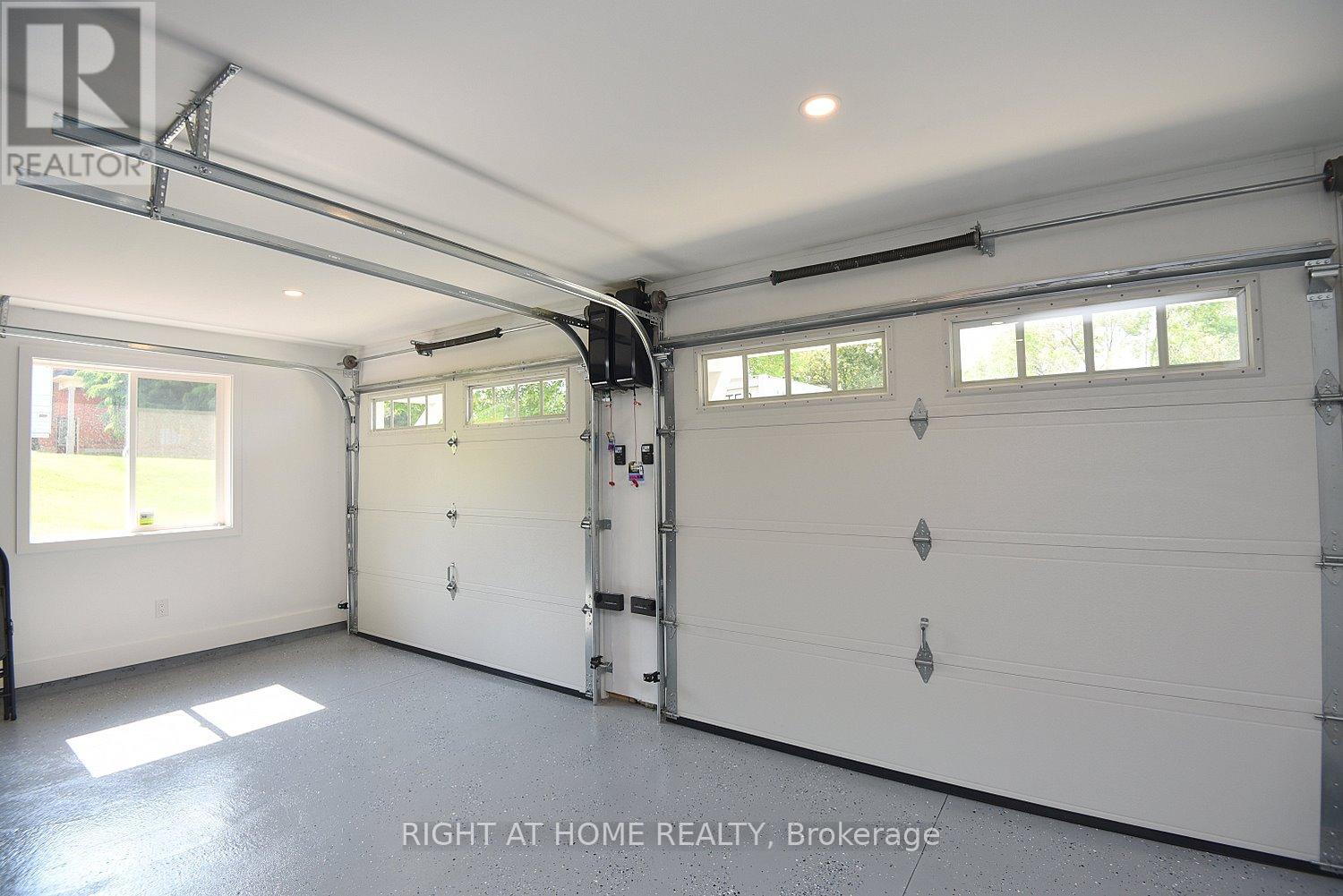 2030 Governors Road, Hamilton, Ontario  L0R 1J0 - Photo 36 - X12913842