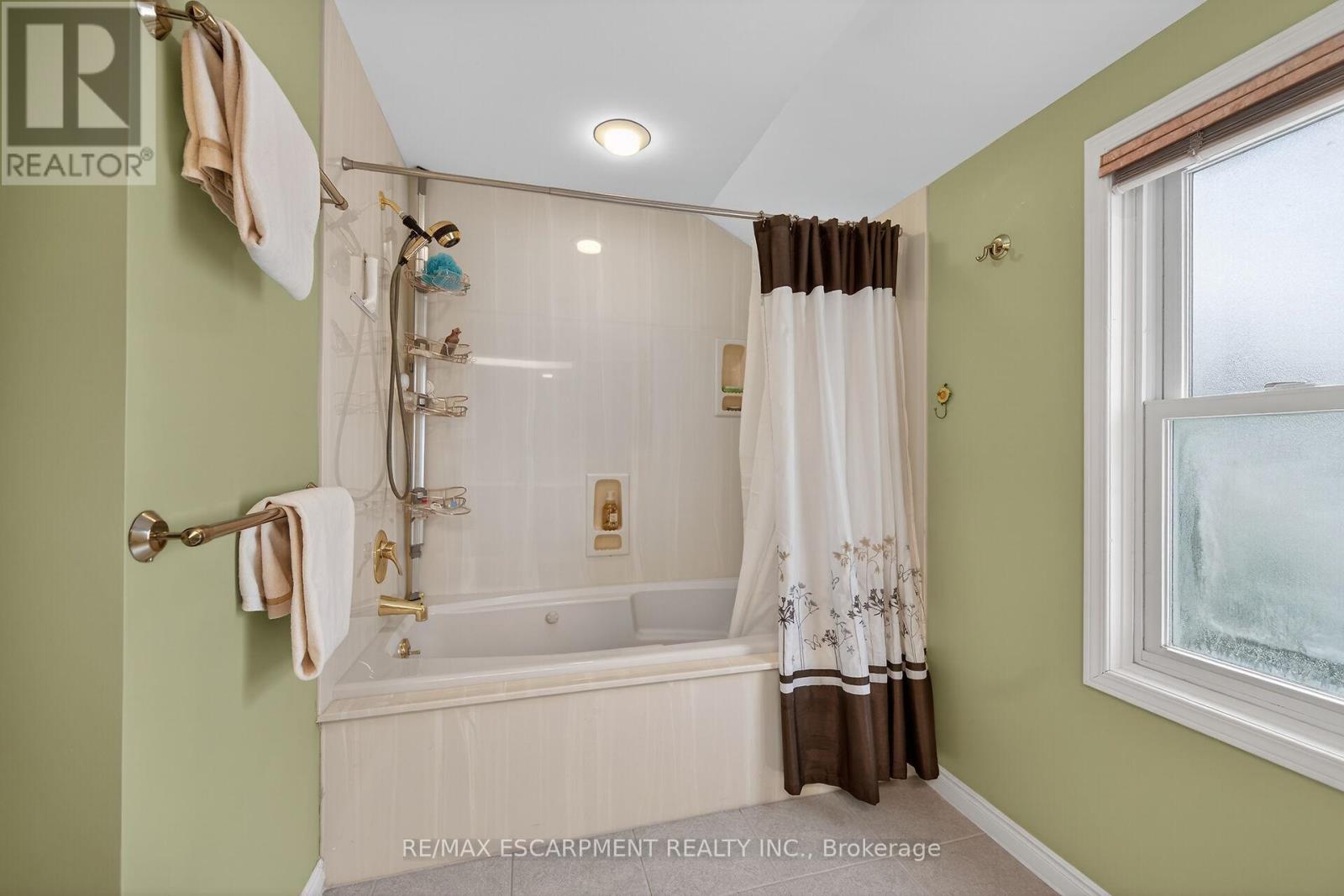 66 Arcade Crescent, Hamilton, Ontario  L9C 3H9 - Photo 34 - X12913982