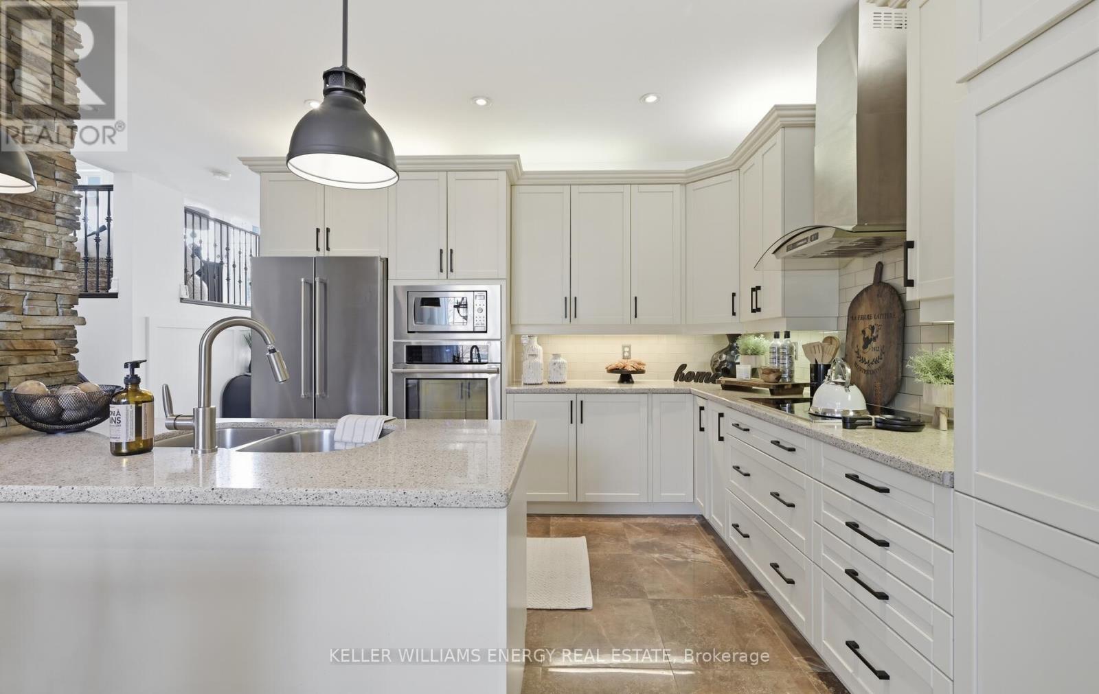 35 Bellhouse Place, Whitby, Ontario  L1M 0G5 - Photo 12 - E12914218