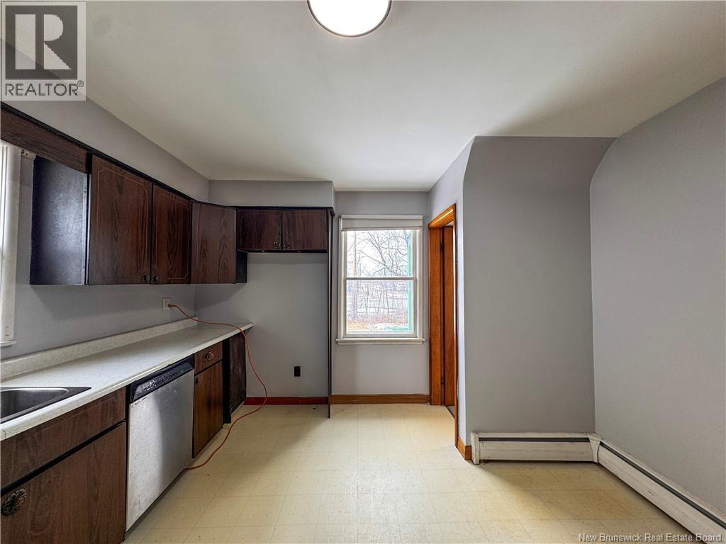 13 Stafford Street, Moncton, New Brunswick  E1C 4R3 - Photo 8 - NB135682