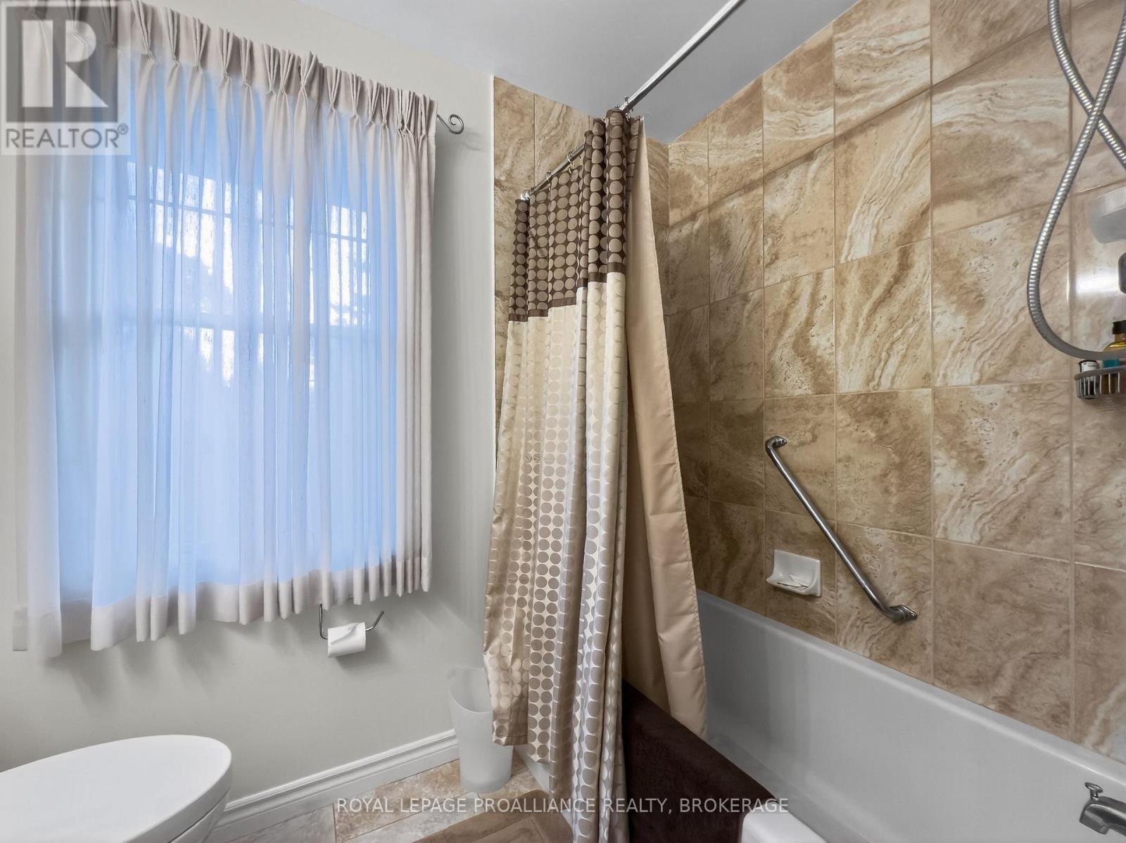 259 Fairway Hill Crescent, Kingston, Ontario  K7M 2B5 - Photo 26 - X12914026