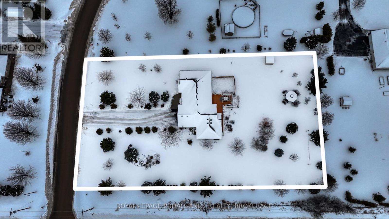 1360 Perradice Drive, Kingston, Ontario  K7L 5H6 - Photo 43 - X12914102