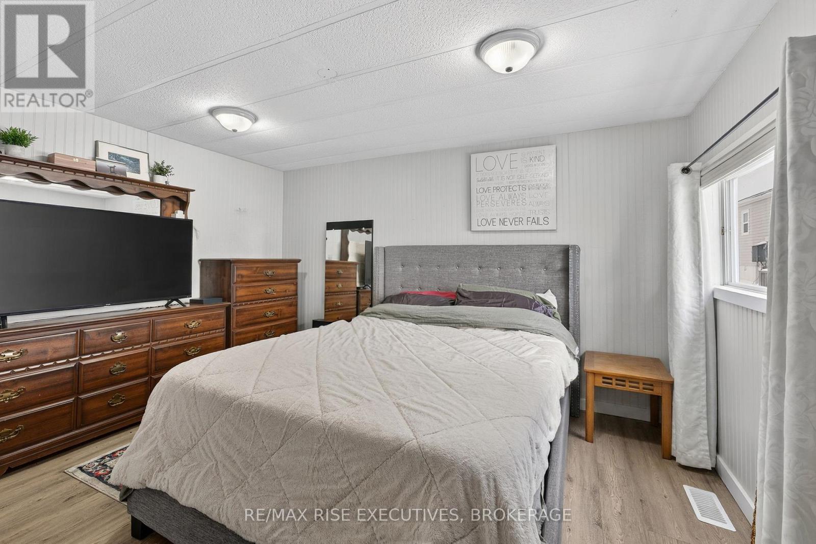 4 Cedar Street, Greater Napanee, Ontario  K7R 3L1 - Photo 14 - X12914164