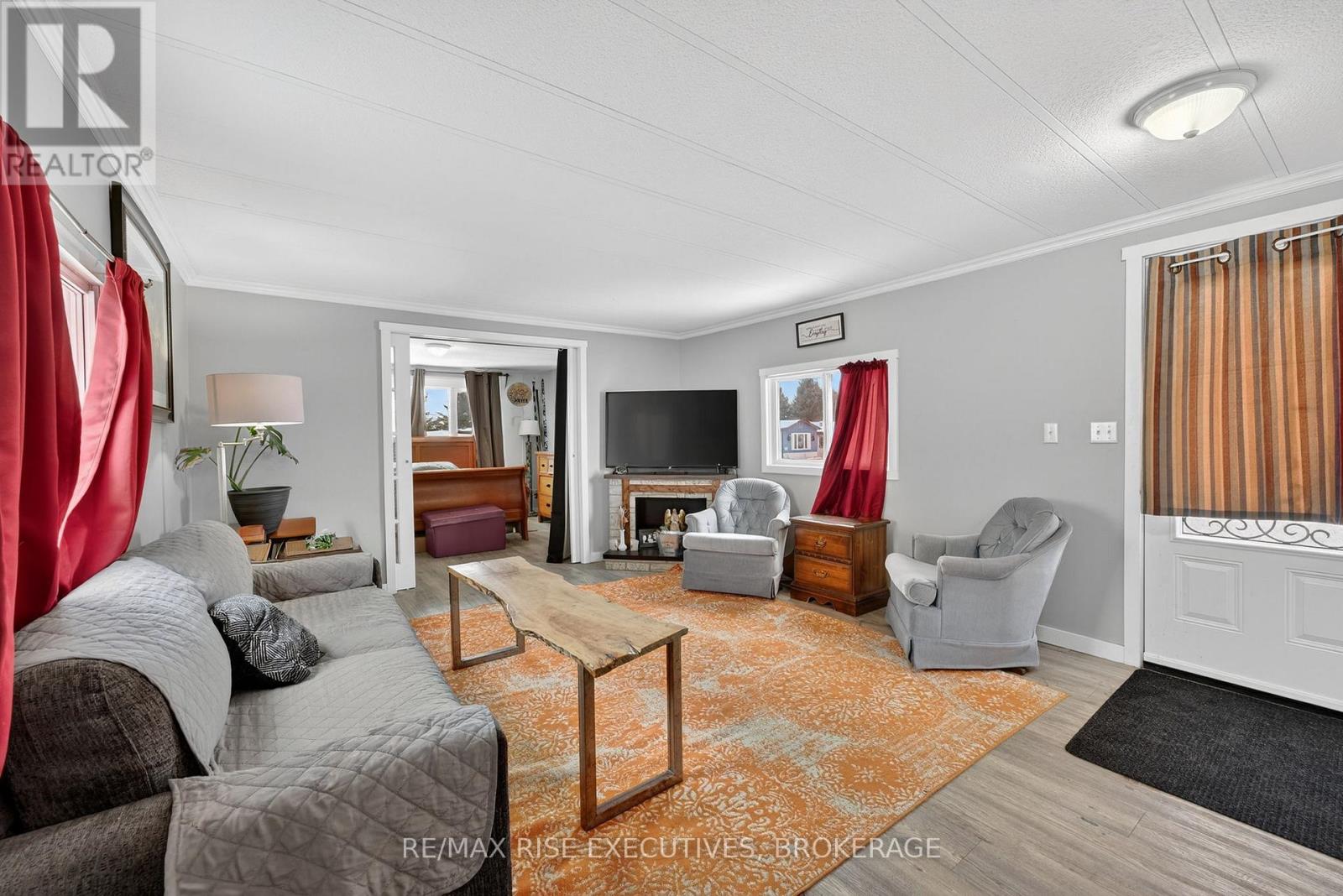 4 Cedar Street, Greater Napanee, Ontario  K7R 3L1 - Photo 5 - X12914164