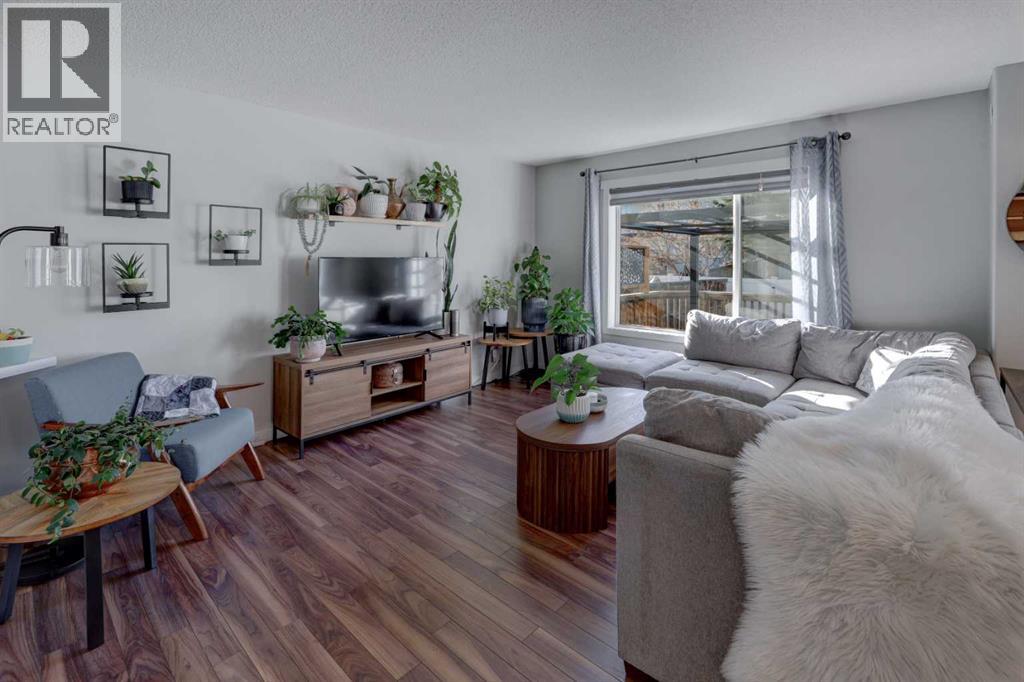 124 Stonegate Close Nw, Airdrie, Alberta  T4B 2V2 - Photo 10 - A2293005