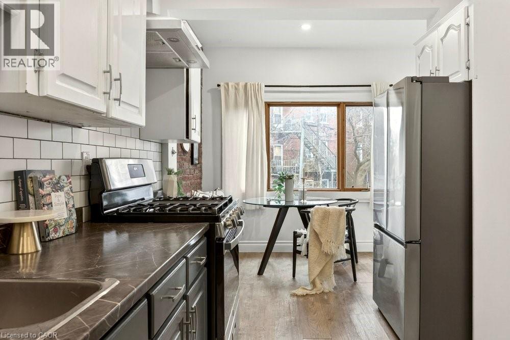 69 Balmoral Avenue S, Hamilton, Ontario  L8M 3K1 - Photo 6 - 40812982