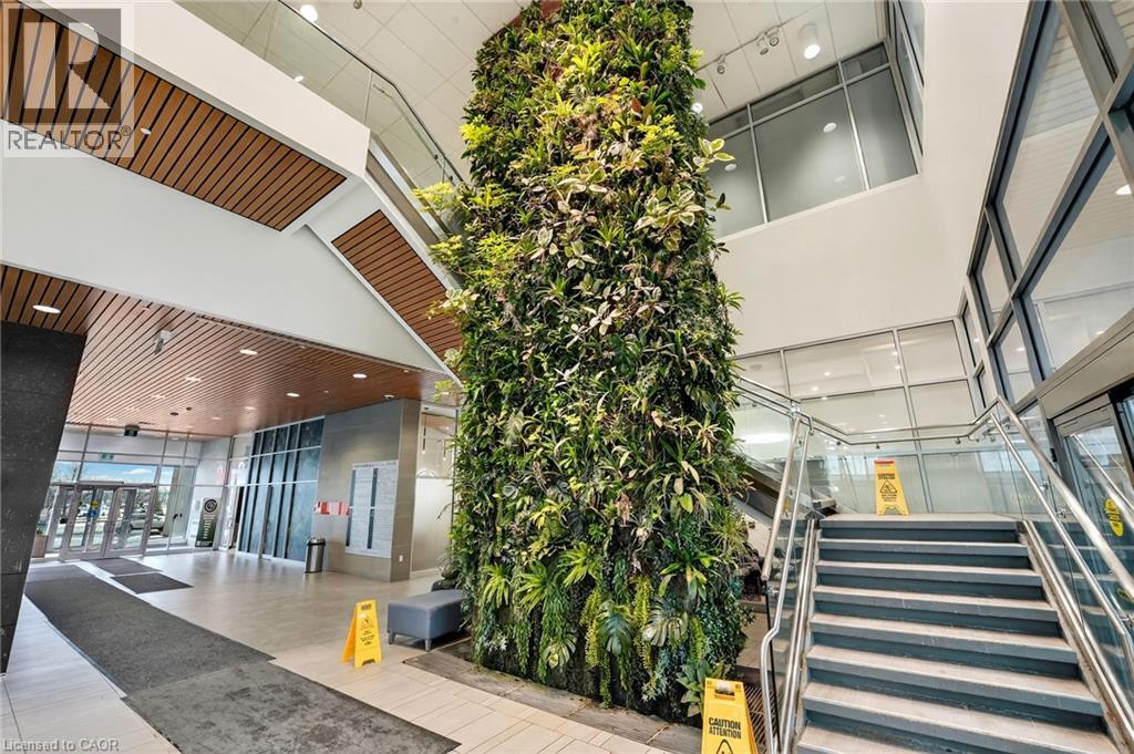 3075 Hospital Gate Unit# 306, Oakville, Ontario  L6M 1M1 - Photo 4 - 40814268