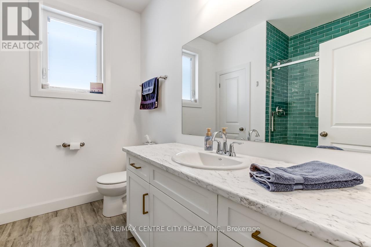 423 George Street, Central Elgin, Ontario  N5L 1G4 - Photo 20 - X12914006