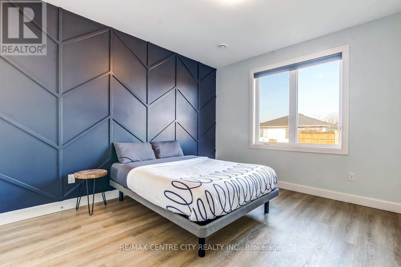 423 George Street, Central Elgin, Ontario  N5L 1G4 - Photo 22 - X12914006