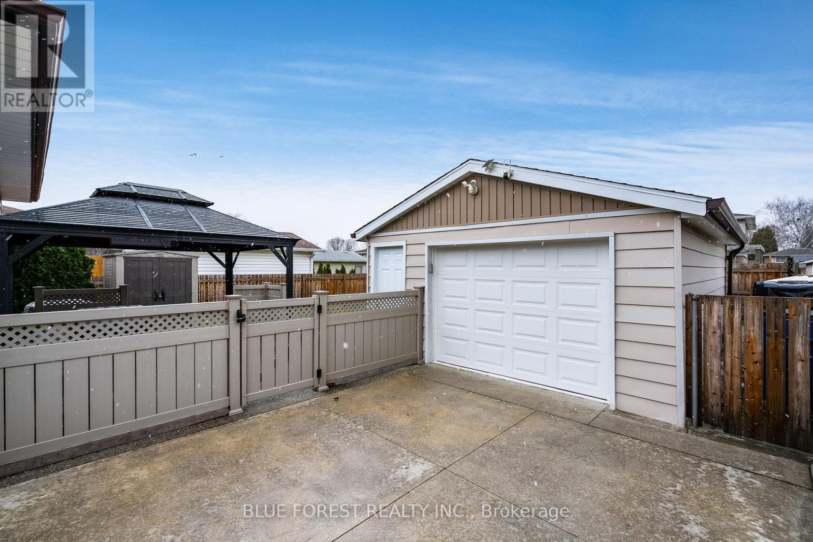 63 Peirone Crescent, Chatham-Kent, Ontario  N7L 4B7 - Photo 35 - X12914216