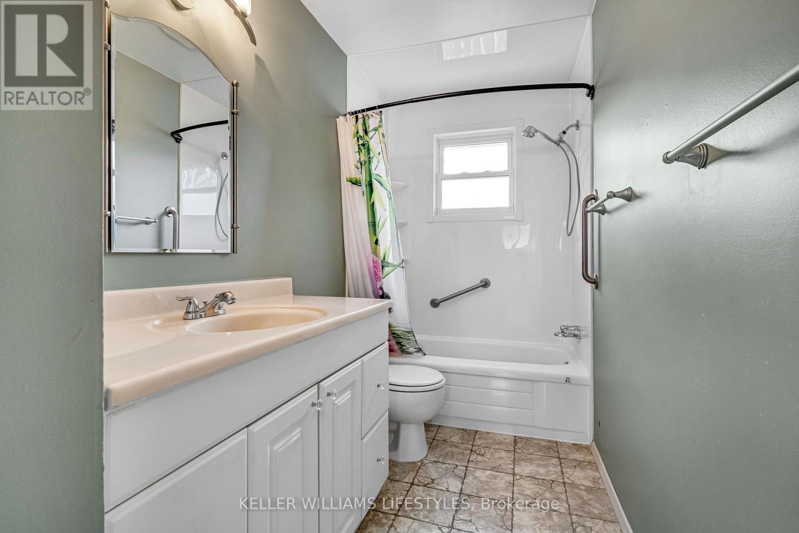 189 Culver Crescent, London East, Ontario  N5V 3G6 - Photo 12 - X12914300